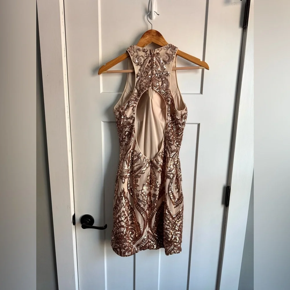 BLACK by BLUSH Short Prom Dress Gold Sequins 8 - Picture 10 of 11